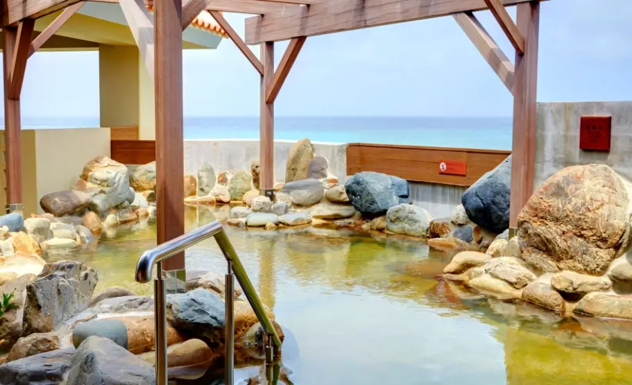 沖繩泡湯