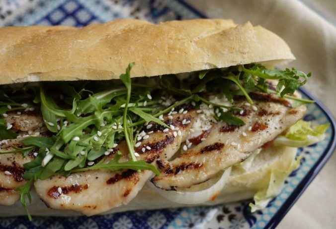 雞肉沙拉三明治 熱量