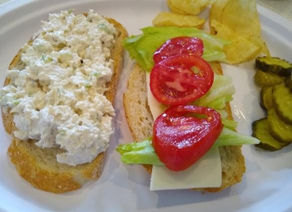 雞肉沙拉三明治 做法