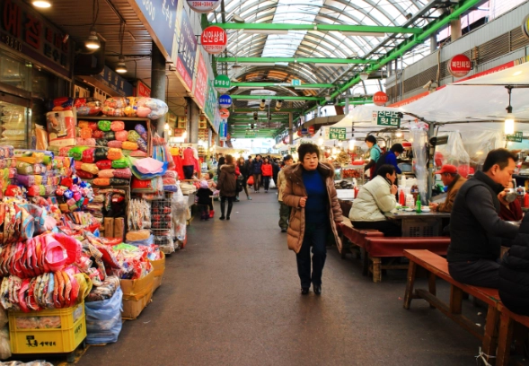 廣藏市場附近購物