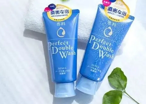 二次清潔化妝水用法