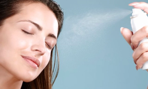 保濕噴霧 化妝水 差異