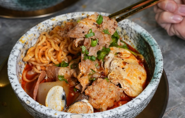 台南美食鍋燒意麵